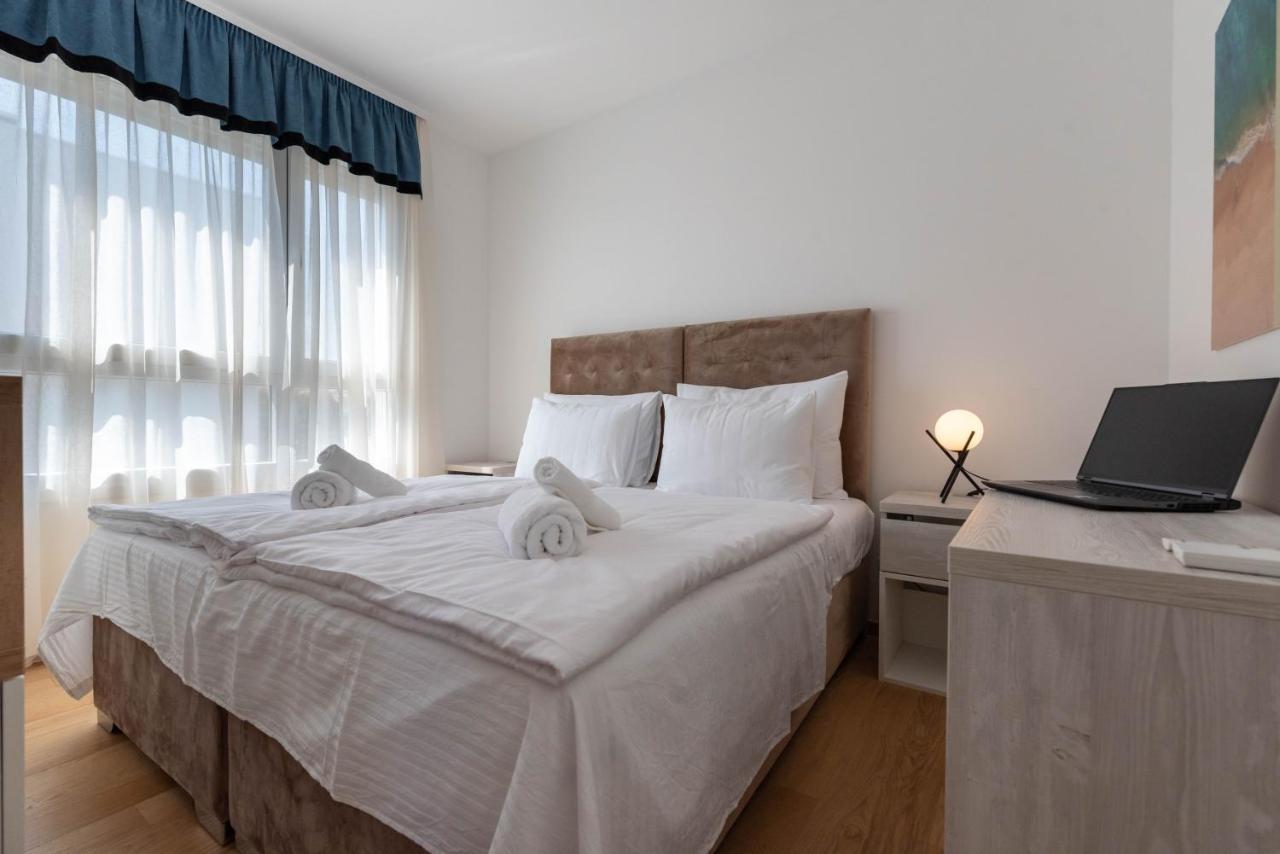 Dalmatia Apartment Znjan Split Exteriör bild