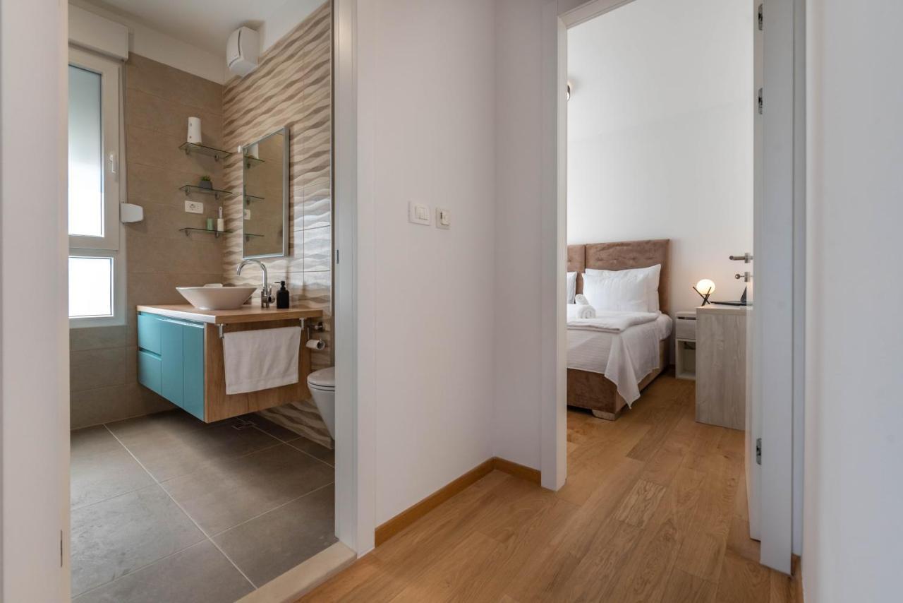 Dalmatia Apartment Znjan Split Exteriör bild