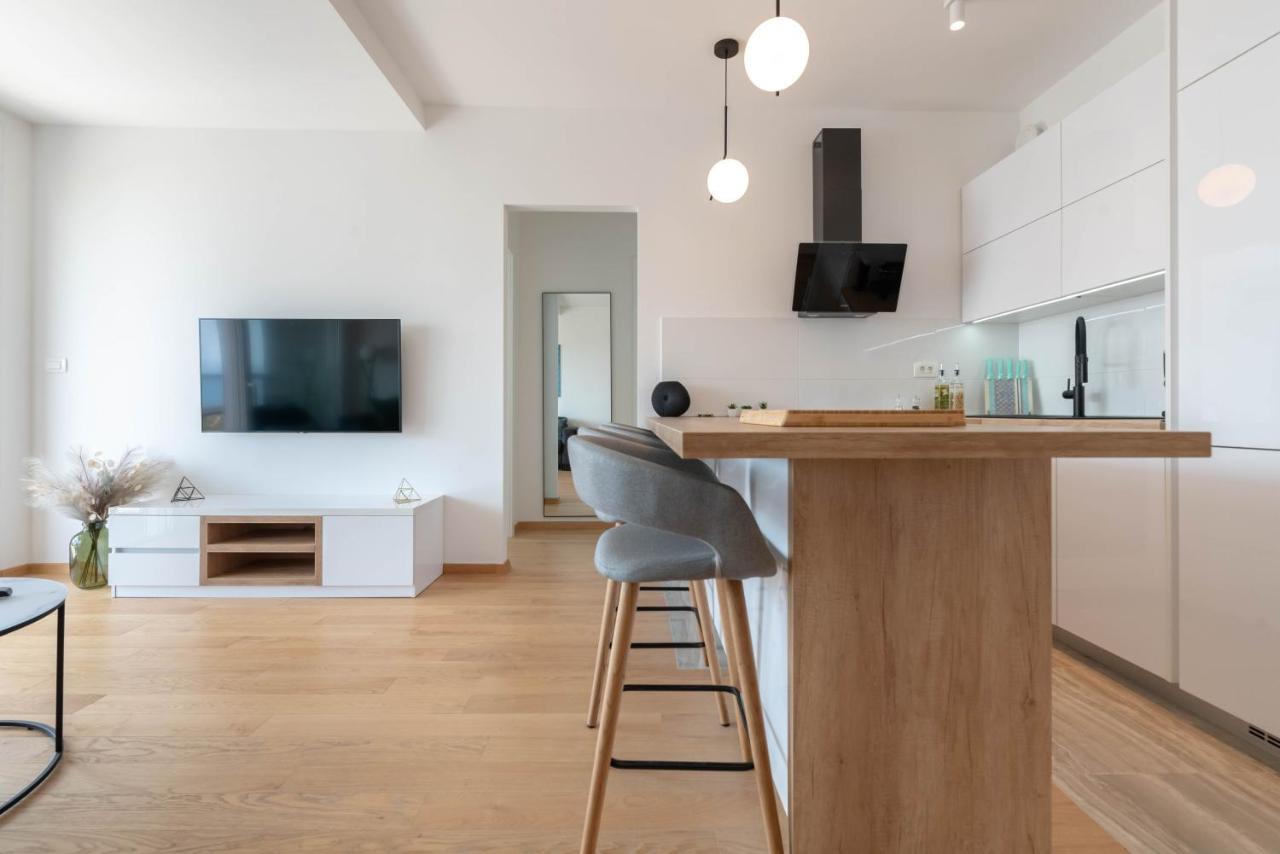 Dalmatia Apartment Znjan Split Exteriör bild
